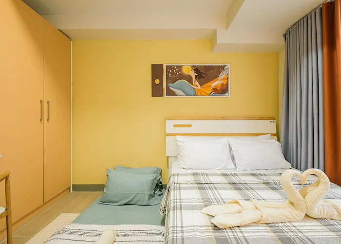 Apartahotel 2br Uptown Bgc-33floor View And Near Malls And Restos