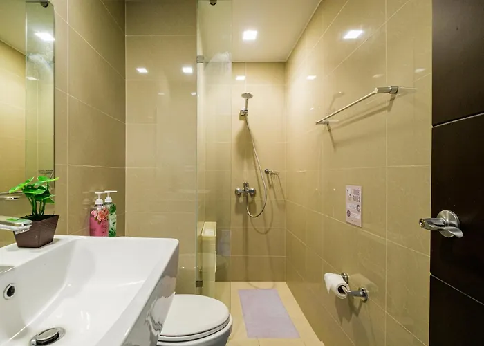 2br Uptown Bgc-33floor View And Near Malls And Restos 아파트호텔 4*