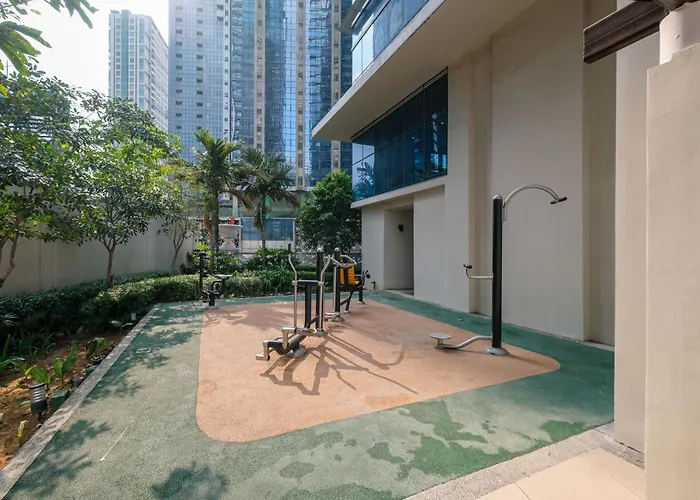 2br Uptown Bgc-33floor View And Near Malls And Restos Apartahotel 4*