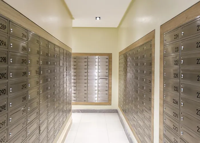Apartahotel 2br Uptown Bgc-33floor View And Near Malls And Restos